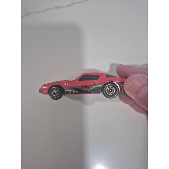 Hot Wheels Other - Hot Wheels 1982 Mattel Red Camaro Z-28 Diecast Car Vintage Malaysia Base